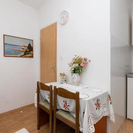 Ana Apartamento Supetar