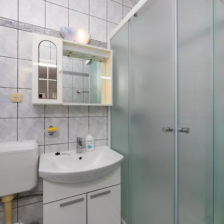 Ana Apartamento
